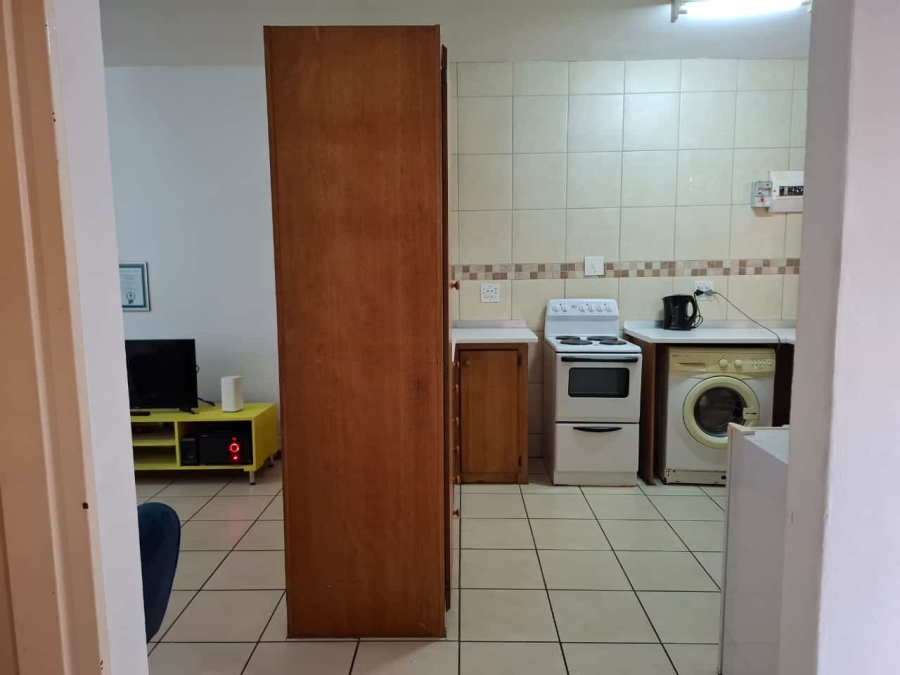 1 Bedroom Property for Sale in Langenhovenpark Free State